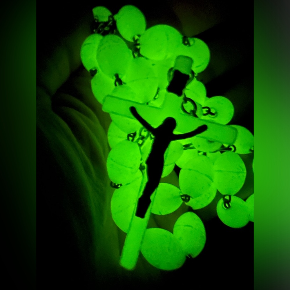 Vintage Glow-in-the-Dark Crucifix Religious Jesus Necklace - Neon Green